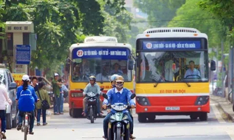 Tỷ phú Phạm Nhật Vượng chi nghìn tỷ kinh doanh 3.000 xe buýt không lấy lãi