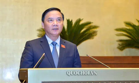 Quốc hội nghe báo cáo thẩm tra dự án luật sửa đổi, bổ sung một số điều của Luật tổ chứ Chính phủ & Luật tổ chức chính quyền địa phương