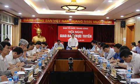 Nhân sự khóa mới: Bố trí Bí thư tỉnh, huyện không là người địa phương