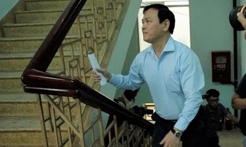 Tòa trả hồ sơ vụ Nguyễn Hữu Linh bị truy tố tội dâm ô