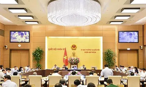 Công bố 10 Nghị quyết của Quốc hội và Ủy ban Thường vụ Quốc hội