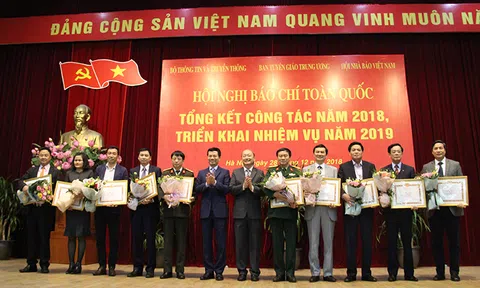 Phát huy vai trò của Báo chí trong đấu tranh, phản bác các quan điểm sai trái, luận điệu xuyên tạc