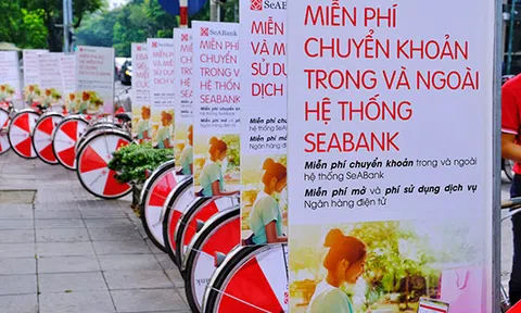 Ngân hàng roadshow hưởng ứng không dùng tiền mặt và miễn phí chuyển tiền