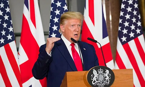 Căng thẳng tột cùng Mỹ - Iran: Liệu Tổng thống Trump có “kích hoạt” “đạo luật tối thượng” ?