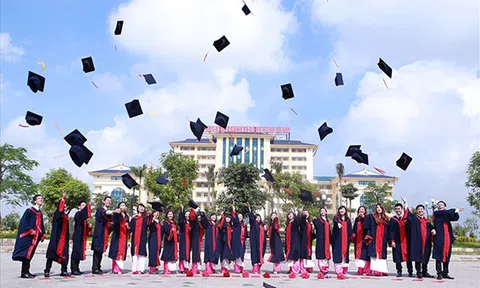 Vì sao nên lựa chọn  Trường Đại học Kinh doanh và Công nghệ Hà Nội