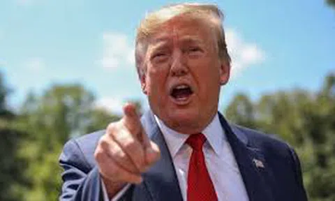 TT Trump tuyên bố tăng thuế thêm 5% với hàng Trung Quốc đẩy thương chiến Mỹ-Trung đến căng thẳng mới