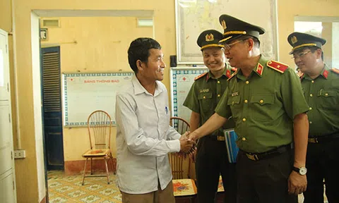 Nhiều hoạt động ý nghĩa nhân ngày truyền thống lực lượng Công an nhân dân