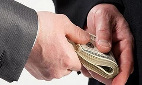 Tây Ninh: Bắt quả tang Phó Viện trưởng VKSND huyện Tân Châu nhận hối lộ 2.500 USD