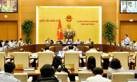 Quyết định Chương trình giám sát của Ủy ban Thường vụ Quốc hội