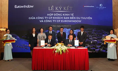 Eurowindow ký kết hợp đồng hợp tác với Chủ đầu tư Swisstouches La Luna Resort