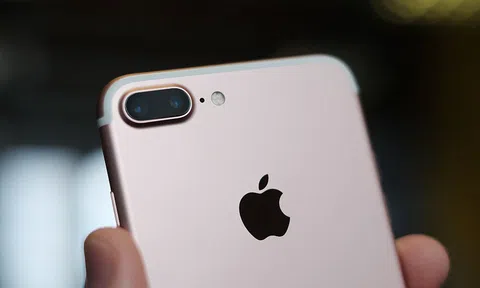 Apple đối mặt với tổn hại lớn khi bắt đầu bị Mỹ đánh thuế từ hôm nay