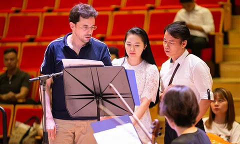 Khán phòng tập luyện cho live-concert “Trăng Hát” – cuộc hội ngộ của những ngôi sao