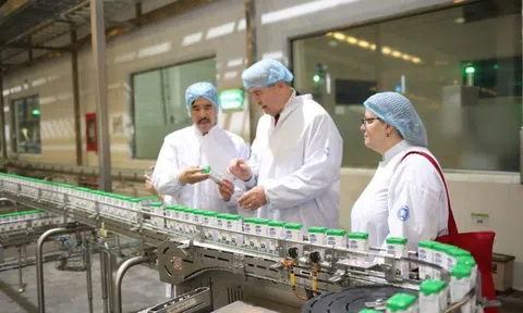 Siêu nhà máy sữa Vinamilk “ghi điểm” với đoàn công tác của Bộ Nông Nghiệp Mỹ
