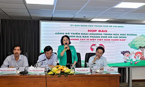 TP. Hồ Chí Minh chính thức triển khai chương trình sữa học đường tại 10 Quận, Huyện