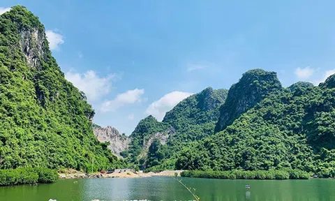 Chỉ đến Hạ Long vào mùa hè, đây là sai lầm lớn