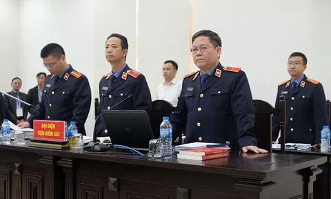 Cựu Chủ tịch Đà Nẵng và Phan Văn Anh Vũ bị đề nghị mức án cao nhất 27 năm tù