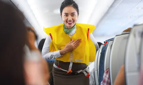 Hành trình chạm tới huy hiệu cánh bay (Kì IV): Ứng phó khẩn nguy – Chuyện chưa kể