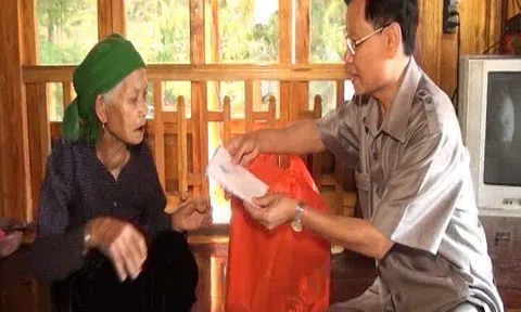 Đại biểu của Nhân dân trên quê hương Phù Hoa