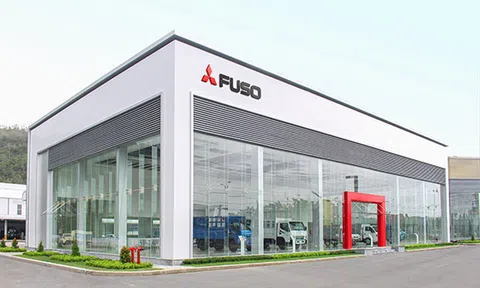 "3 Viên kim cương" và Biểu tượng Mitsubishi Fuso tại Việt Nam