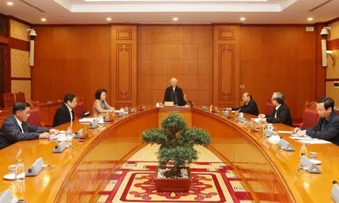 Một số vấn đề cần đặc biệt quan tâm trong công tác chuẩn bị nhân sự Đại hội XIII của Đảng