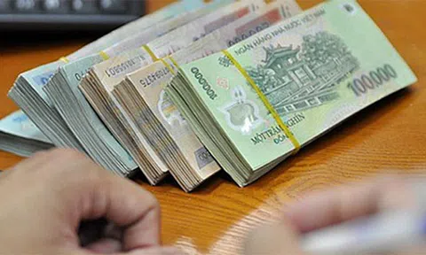 Bộ Chính trị phát động phong trào tiết kiệm trong toàn hệ thống chính trị