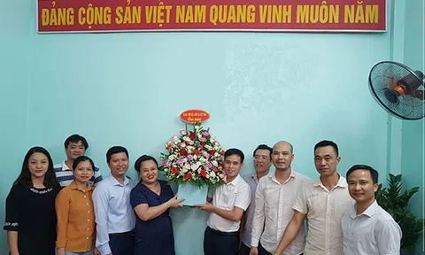 Lãnh đạo TW Hội Luật gia Việt Nam chúc mừng Tạp chí Pháp lý nhân kỷ niệm 95 năm ngày Báo chí Cách mạng Việt Nam (21-6)