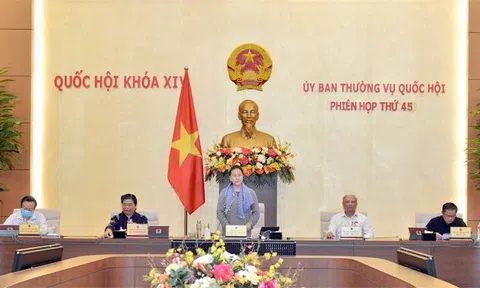 UBTVQH cho ý kiến về công tác nhân sự; quyết định nhiều vấn đề quan trọng
