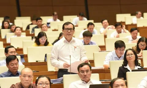 Lựa chọn đầu tư ngành kinh tế làm trụ cột để phát triển đột phá