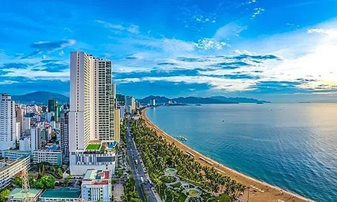 "Cấp giấy khai sinh" cho condotel: Bộ TN&MT ngược chiều Bộ Công an