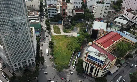 Ai đang sở hữu dự án đất vàng 2-4-6 Hai Bà Trưng khiến cựu Bộ trưởng Vũ Huy Hoàng bị khởi tố?