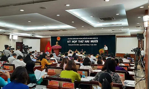 Khai mạc kỳ họp HĐND TP.HCM để thúc đẩy kinh tế "bình thường mới"