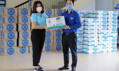 Vinamilk trao tặng hàng trăm ngàn sản phẩm dinh dưỡng (tương đương 1 tỷ đồng) cho các điểm cách ly Covid-19 tại Đà Nẵng, Quảng Nam và Quảng Ngãi