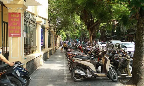 Hà Nội: Khảo sát lắp camera an ninh quanh cổng Bệnh việnViệt Đức, để tăng cường công tác xử lý vấn nạn “cò mồi” taxi quanh Bệnh viện