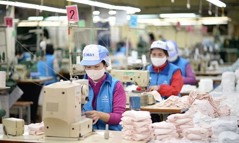 Lương tối thiểu vùng năm 2021 không tăng vì dịch Covid-19: Cần sẻ chia trong bối cảnh hiện tại