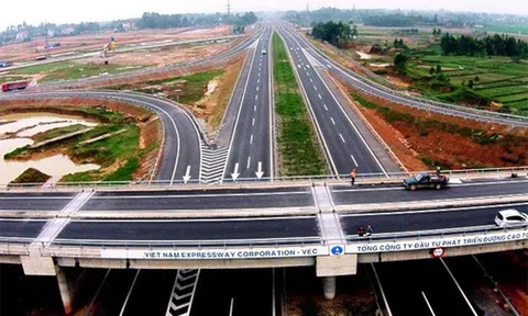 Lựa chọn nhà thầu nội thực hiện cao tốc Bắc - Nam và vấn đề thực thi pháp luật Đầu tư công; Đấu thầu