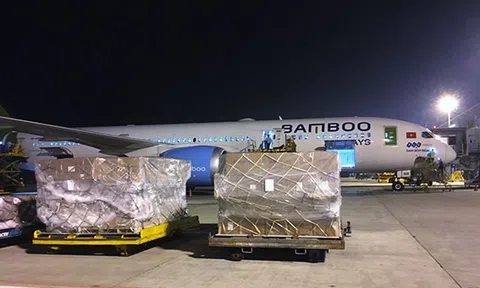 Bamboo Airways tặng vé tất cả tổ chức, cá nhân hoạt động thiện nguyện hỗ trợ đồng bào bị lũ lụt miền Trung