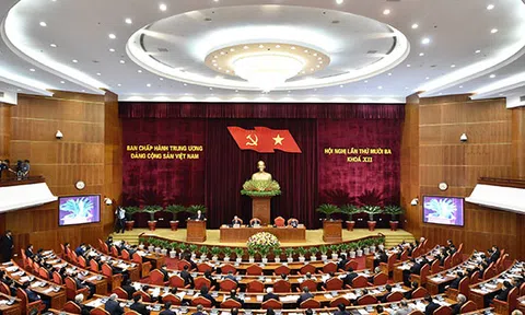 Hội nghị Trung ương 13: Kiên quyết chống các biểu hiện tiêu cực trong quá trình thực hiện công tác nhân sự