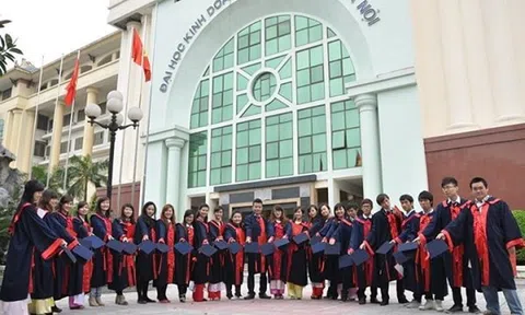Chào mừng ngày nhà giáo Việt Nam 20-11: Gặp mặt tân sinh viên hồi sức khoẻ khoá 25