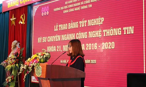 Lễ trao bằng tốt nghiệp cử nhân ngành Công nghệ thông tin Khóa 21 (2016 -2020)