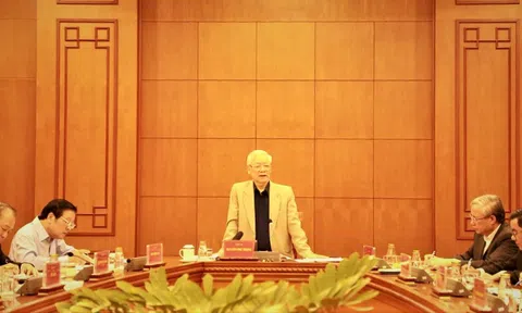 Tổng bí thư, Chủ tịch nước Nguyễn Phú Trọng chủ trì cuộc họp về phòng, chống tham nhũng, thảo luận, cho ý kiến đối với một số vụ án