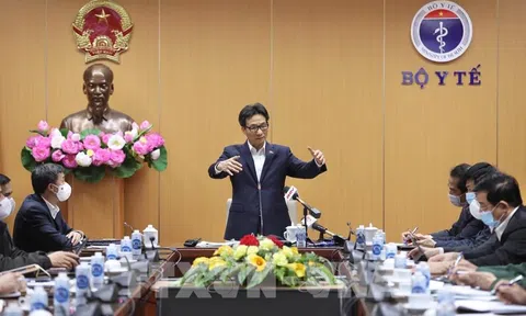 Phó Thủ tướng: Phòng, chống dịch COVID-19 phải đặt lợi ích của người dân lên trên hết