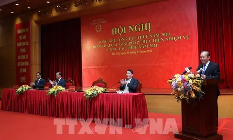Xây dựng chính sách lấy người nộp thuế là đối tượng phục vụ