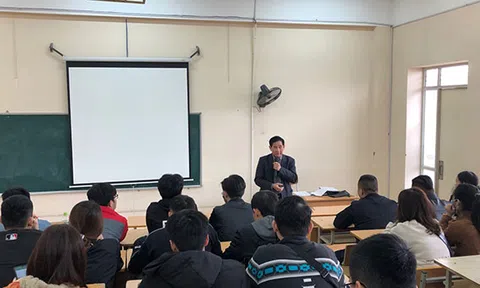 Phổ biến kế hoạch thực tập và viết khóa luận tốt nghiệp Khóa 22 ngành Quản lý Nhà nước.