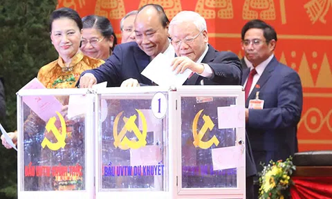Công bố danh sách Ban Chấp hành Trung ương Đảng khóa XIII