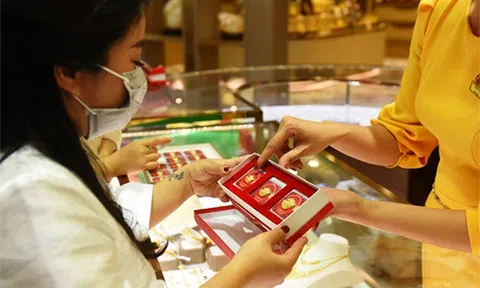 Đầu tư vào đâu khi vàng nhảy múa, lãi suất tiết kiệm sụt giảm?
