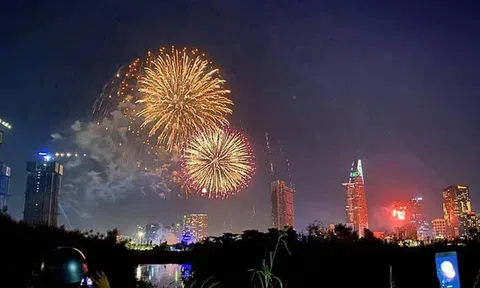 TP HCM không bắn pháo hoa đêm giao thừa Tết Nguyên đán Tân Sửu 2021