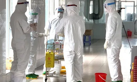 Những ngày xuân “không tết” của đội truy vết COVID-19