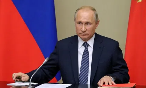 Hạ viện Nga thông qua dự luật cho phép Tổng thống Putin tái tranh cử