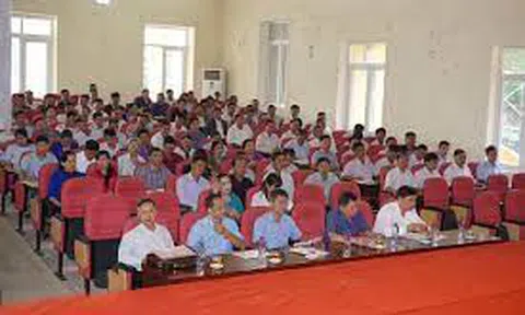 Chế độ và các điều kiện đảm bảo hoạt động của đại biểu Hội đồng nhân dân ở nước ta hiện nay – thực trạng và kiến nghị