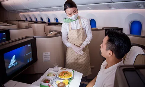 Bamboo Airways ưu đãi nâng hạng thương gia, tặng voucher miễn phí cho khách bay